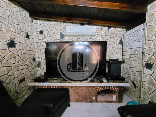 Casa En Venta El Castaño 001jsc