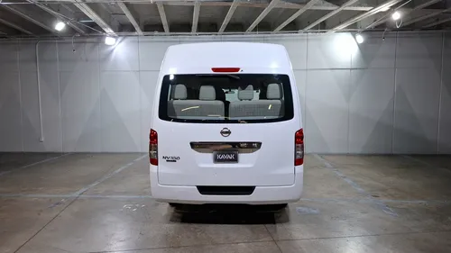Nissan Nv350 Urvan 2.5 15 Pasajeros Amplia A/a Paq Seg