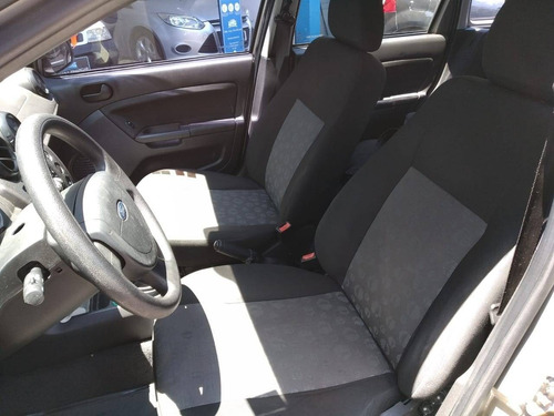 Ford Fiesta 1.0 Rocam Hatch 8v Flex 4p Manual