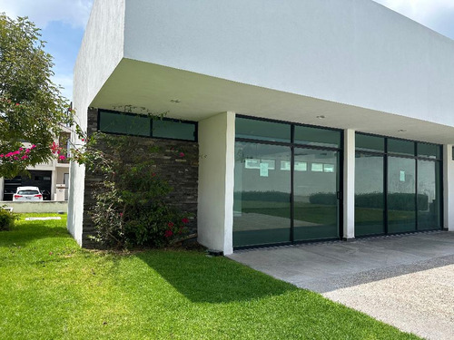Casa En Venta En Colonia Residencial El Refugio, Querétaro, Querétaro