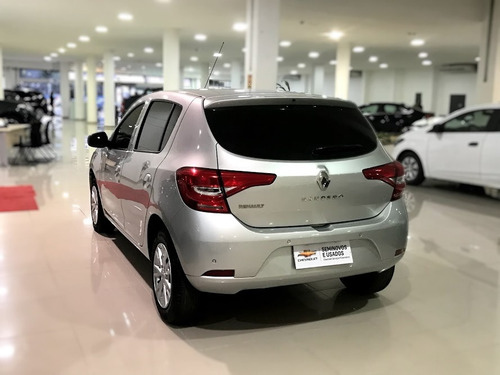 Imagem 6 de 8 de Sandero 1.0 12v Sce Flex Zen Manual