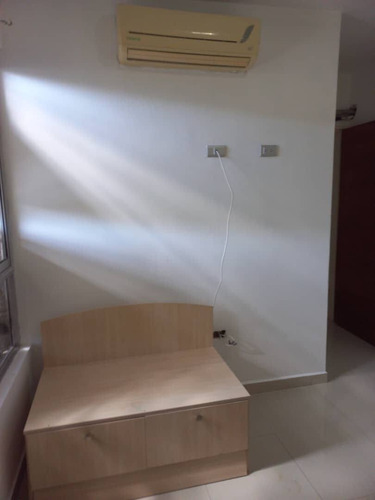 Imagen 18 de 27 de Apartamento En Los Mangos Valencia, 100% Planta Res. Alameda Daniela J