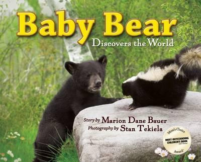 Libro Baby Bear Discovers The World - Marion Dane Bauer