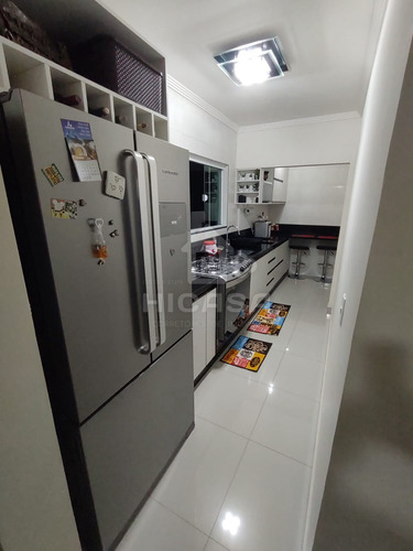 Imagem 4 de 13 de Casa À Venda No Giana 1 - 245-v