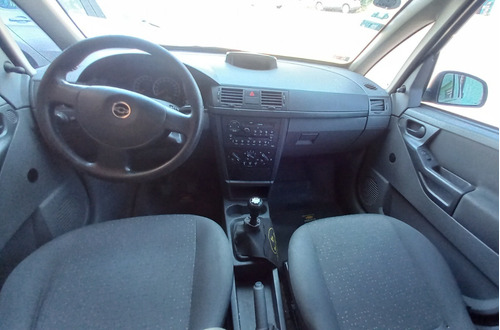 Imagen 2 de 11 de Chevrolet Meriva Gl Con Gnc - Permuto Financio