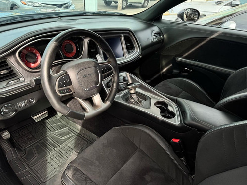 Dodge Challenger 6.2 Srt Hellc At