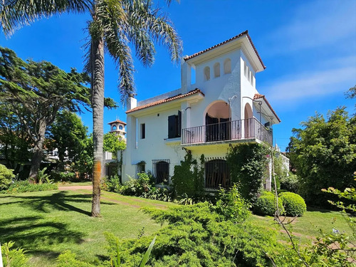 Ideal Empresa! Residencia De Lujo/1203m2/a Pasos De Arocena/barbacoa/calefaccion/carrasco Sur