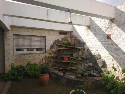 Alquilo Casa De 3 Dor- Patio - Cochera B Ayacucho