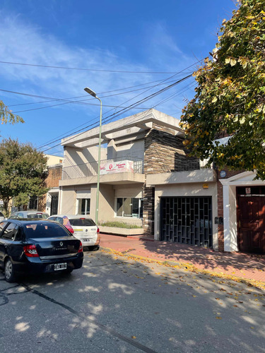 Vendo Casa Centrica