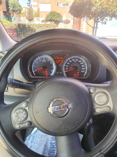 Nissan Versa 1.6 Advance