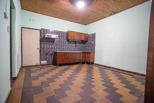 Imagen 18 de 26 de Casa En Venta Con Dpto Interno A Del Valle Y Risso