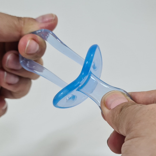 Imagem 3 de 7 de Kit 10 Chupeta Mordedor 100% Silicone Para Bebês Crianças