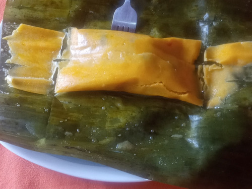 Imagen 1 de 4 de Deliciosas Hallacas Todo El Año Por Encargo Peso 420 Grs.