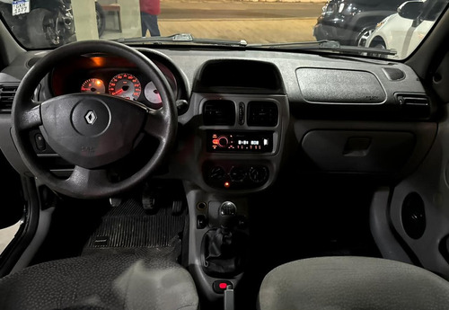 Renault Clio 1.0 16v Authentique Hi-flex 5p