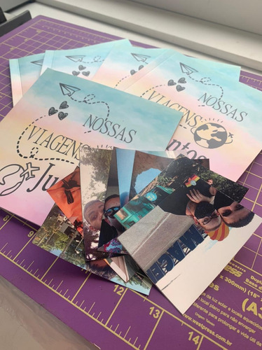 Imagem 6 de 6 de Álbum De Figurinhas Tema Viagem