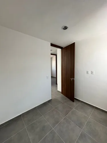 Estrena Casa En Ciudad Maderas, Jardín, 3 Recámaras, Hermoso Diseño, Lujo !