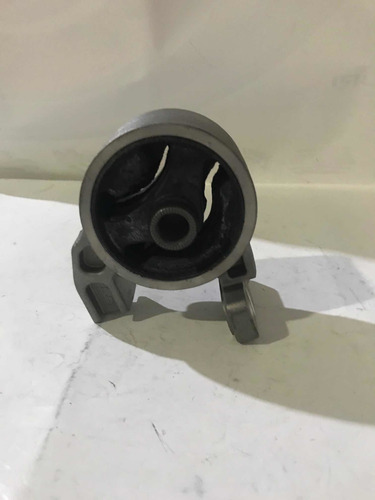 Imagen 1 de 3 de Base Motor Delantero Hyundai Accent Kia Río Cvvt 1.6