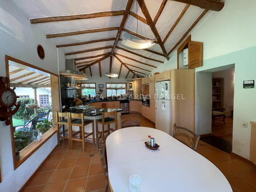 Se Vende Exclusiva Finca De 88 Hectáreas A Puerta Cerrada En Cacute Estado Mérida.