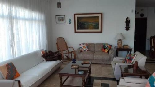 Imagem 2 de 14 de Casa Perto Da Praia, Piscina 6 Quartos, Aceita Financiamento