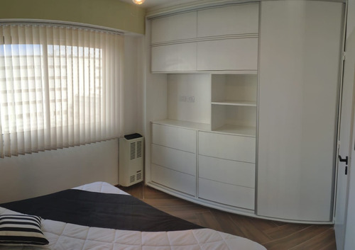 Imagen 13 de 16 de Excelente Departamenbto De 2 Ambientes En Esquina, Todo A Nuevo Y Todo A La Calle C/ Balcón Saliente, Pleno Centro, 40 M2
