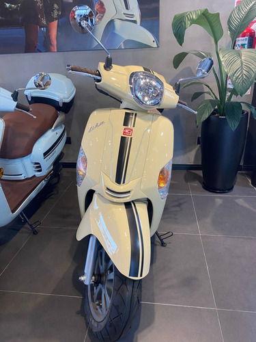 Imagen 11 de 18 de Like 125-scooter Kymco/kawasaki Quilmes-entrega Inmediata