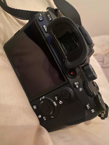 Imagen 3 de 3 de Sony A7 Iii A7iii Nueva Casi Sin Uso