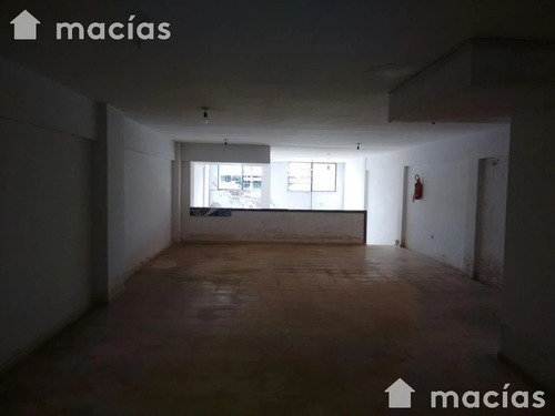 Imagen 4 de 9 de Local Comercial A Reciclar! Se Liquida! 198 M² Totales. Dos Plantas. Dos Baños