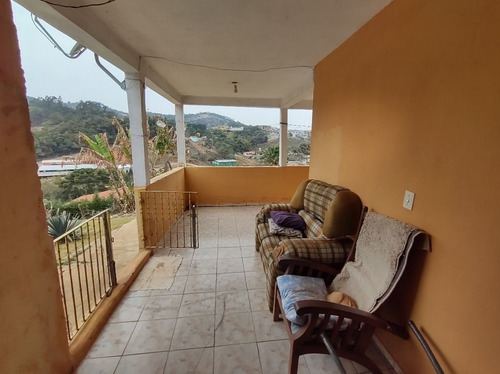 Imagem 6 de 30 de Ótima Chácara Com 02 Casas, 5 Dormitórios, Piscina, Pomar, Jardim, Perto Da Cidade, À Venda, 2790 M² Por R$ 600.000 - Rural - Pedra Bela/sp - Ch1041
