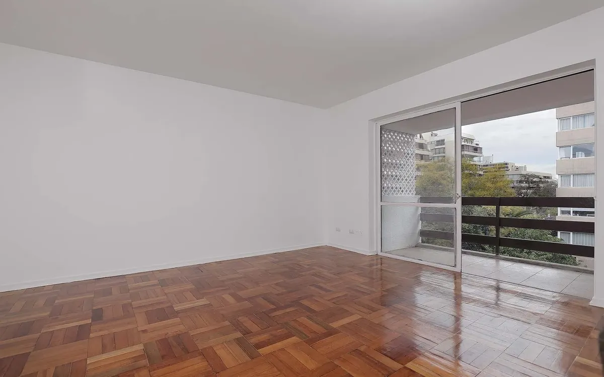 Imagen 1 de 18 de 2d + Escritorio + Parqué Vitrificado: Oportunidad En El Bosq