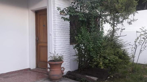 Alquiler Casa 3 Ambientes Patio Y Cochera