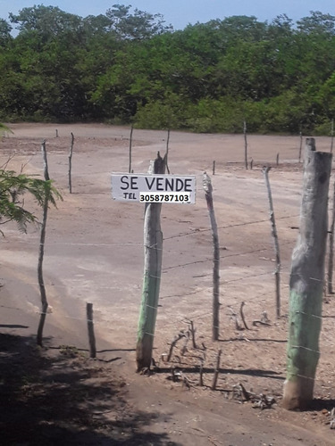 Vendo Lote 10x60 Entre Loma De Arena Y Galerazamba, Pegado Al Mar