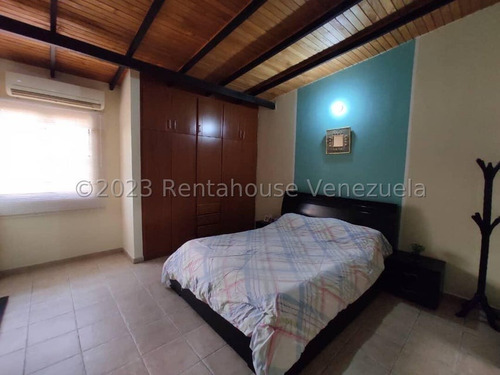 Townhouse En Venta En San Pablo Turmero Aragua 23-26976 Irrr
