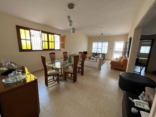 Imagen 7 de 14 de Casa En Venta En Urb Trigal Norte 224mts Alexandra Ramírez 0414-704-1922