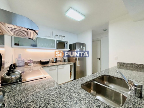 Imagen 8 de 18 de Venta Temporario Y Venta De Apartamento En Torre De Playa Brava Con Dos Dormitorios