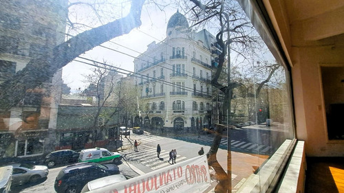 Local Comercial Esquina.excelente Ubicacion.