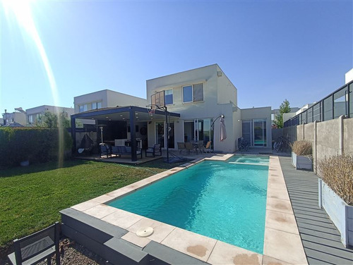Hermosa Casa En Venta Ubicada En Brisas Norte, Colina 3d 3b