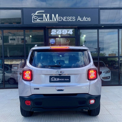 Imagen 9 de 13 de Jeep Renegade Longitud