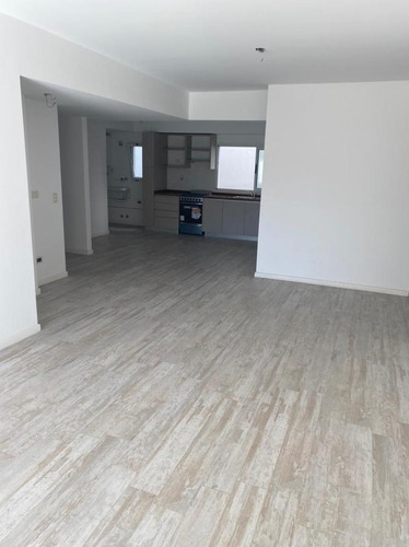 Imagen 12 de 25 de Venta 4 Ambientes - Coghlan - Conde 2800