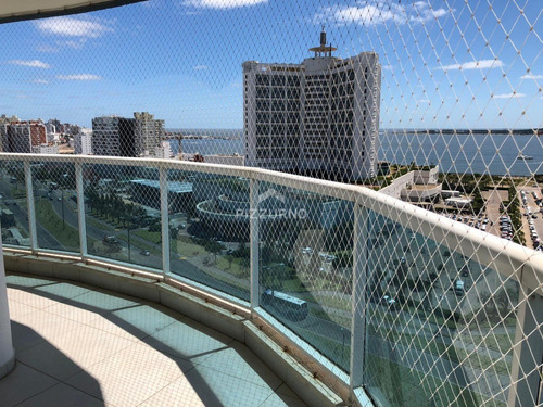 Departamento En Alquiler Zona Conrad- Ref: 193