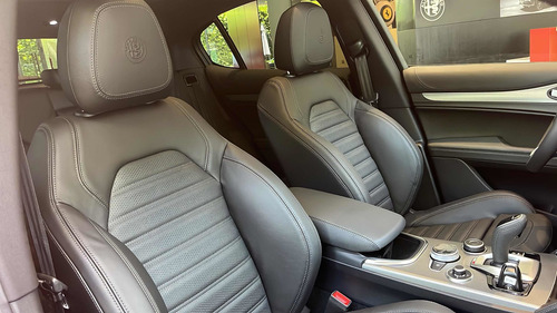 Imagen 2 de 6 de Alfa Romeo Stelvio Stelvio Veloce 280cv My 2023