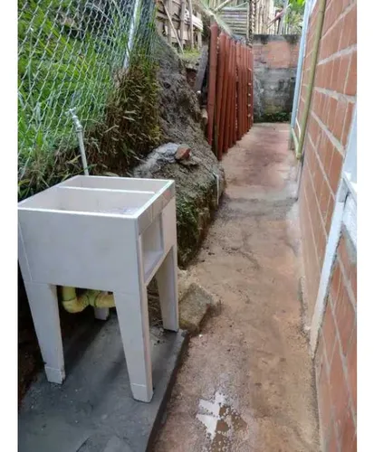 Venta Casa 160 Mts2 En La Buitrera, Cali Valle De Cauca, 12725-02.