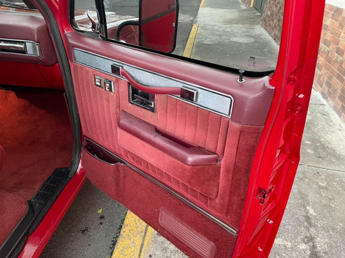 Imagen 6 de 10 de Chevrolet Cheyenne Hunter