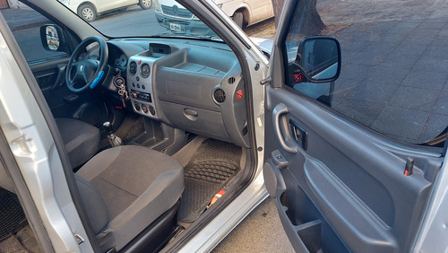 Peugeot Partner 1.4 Furgon Confort 5as