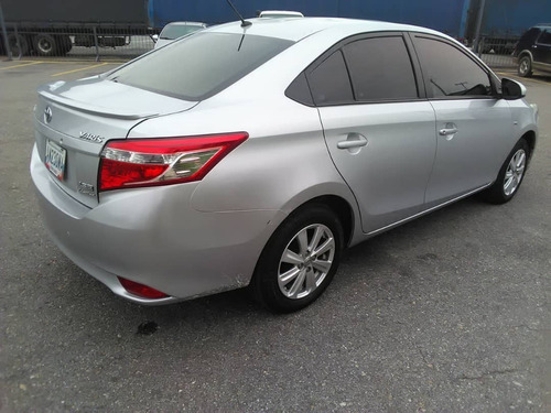Imagen 3 de 13 de Toyota Yaris