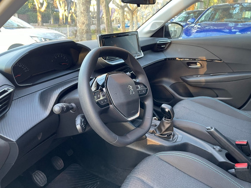 Imagen 14 de 15 de Peugeot 208 1.6l Style