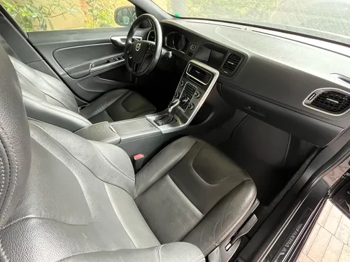 Volvo S60 T5 2.0cc At Aa 4x2
