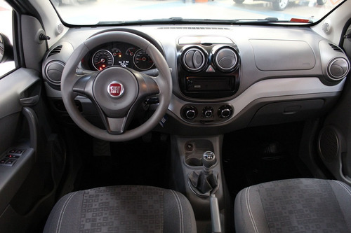 Imagem 5 de 14 de Fiat Palio 1.4 Mpi Attractive 8v 2016