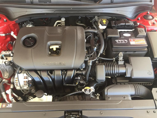 Imagen 13 de 15 de Kia Forte 2.0 Gt Line At