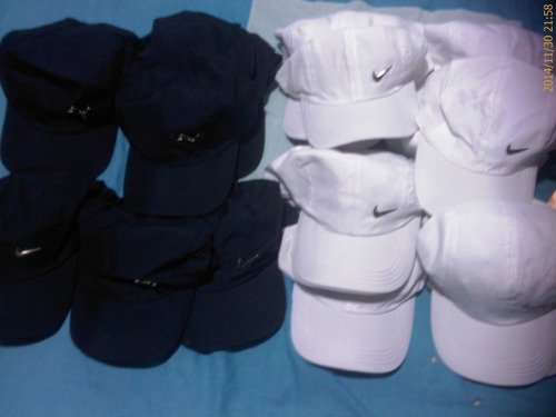 Vendo Gorros Blanco O Negros