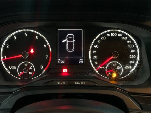 Imagem 8 de 10 de Volkswagen Polo 1.6 Msi Total Flex Automático